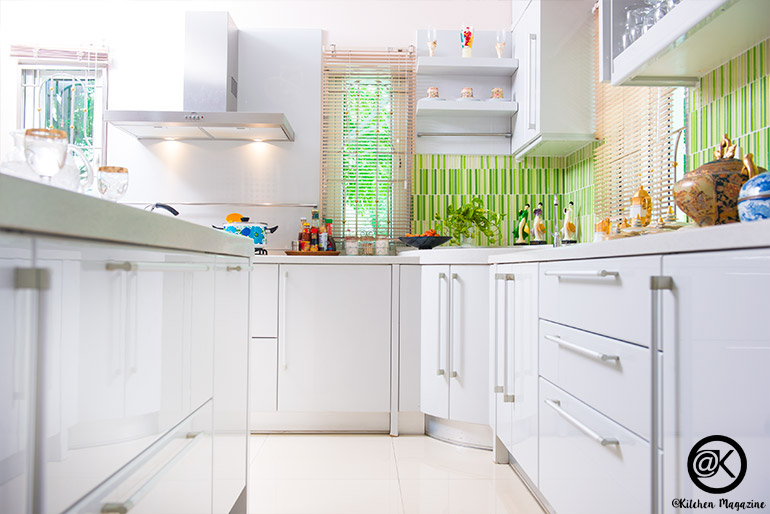 5 วิธีถูพื้นกระเบื้องให้ไม่เป็นคราบน้ำ บ้านสะอาดไร้กลิ่นอับ - Kitchen & Home