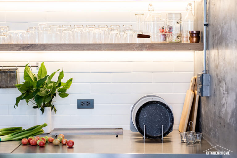 THYME by Skinhead Kitchen ครัวอินดัสเตรียลลอฟต์ของเชฟแบงค์ เจตะสานนท์