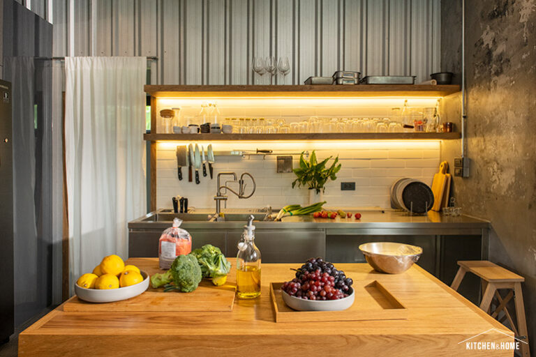 THYME by Skinhead Kitchen ครัวอินดัสเตรียลลอฟต์ของเชฟแบงค์ เจตะสานนท์