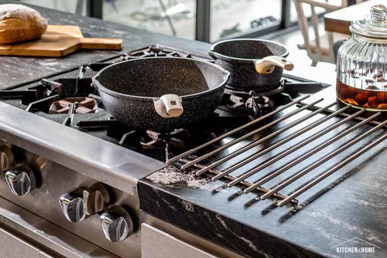 THYME by Skinhead Kitchen ครัวอินดัสเตรียลลอฟต์ของเชฟแบงค์ เจตะสานนท์