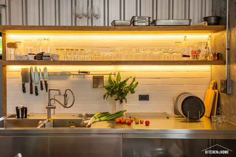 THYME by Skinhead Kitchen ครัวอินดัสเตรียลลอฟต์ของเชฟแบงค์ เจตะสานนท์